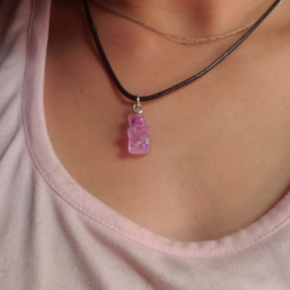 Trendy Gummy Bear Necklace! - Picture 4 of 5